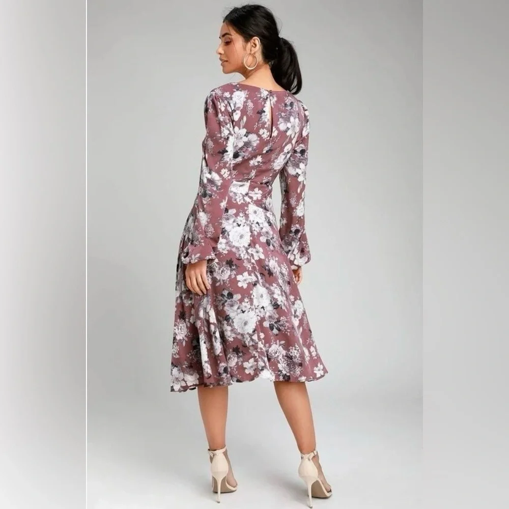 NWT Lulu's Lunette Dusty Purple Floral Midi Dress Size Small Coquette Romantic